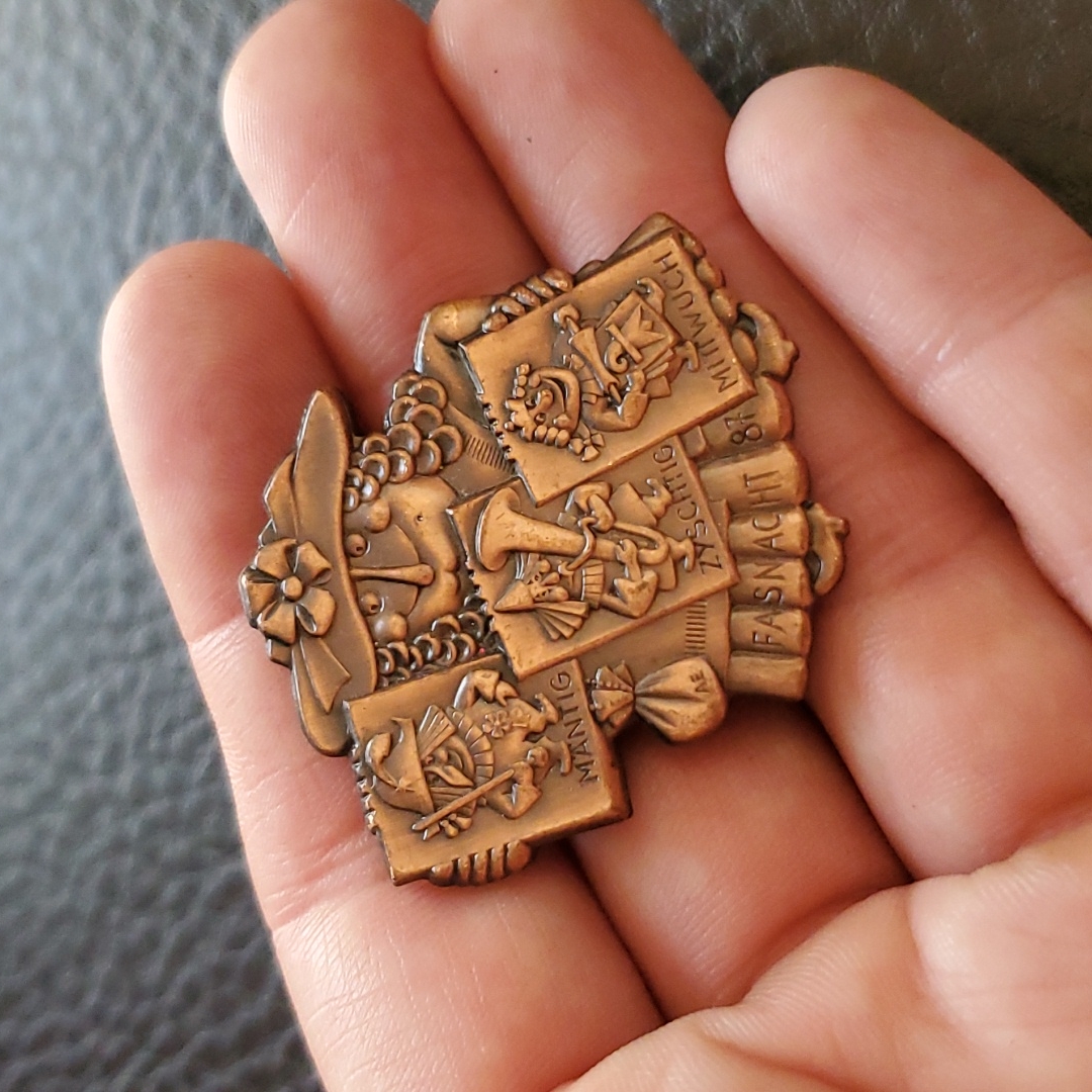 Vtg Brooch